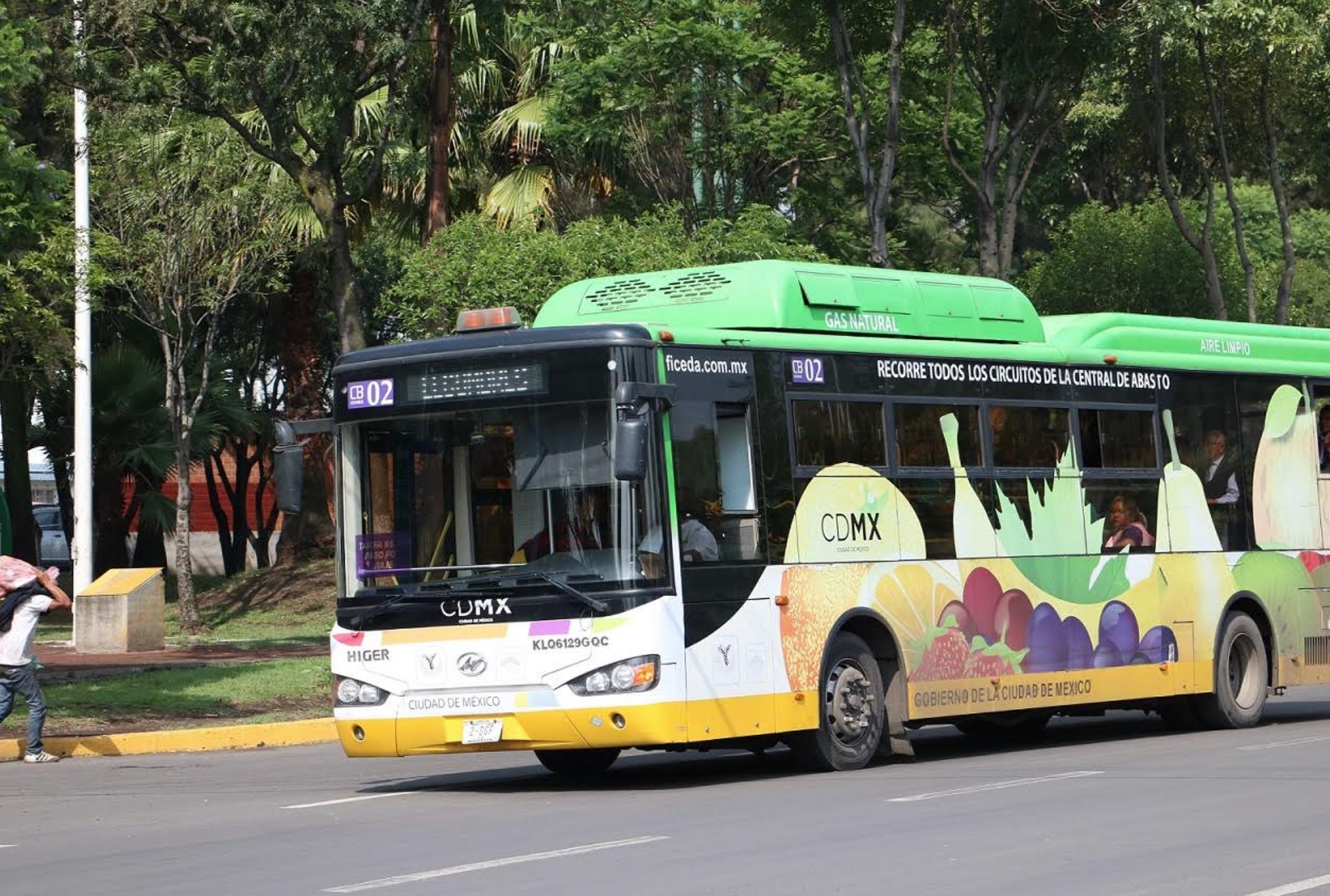 Autobuses de Cedabús en CDMX “estacionados” sin dar servicio